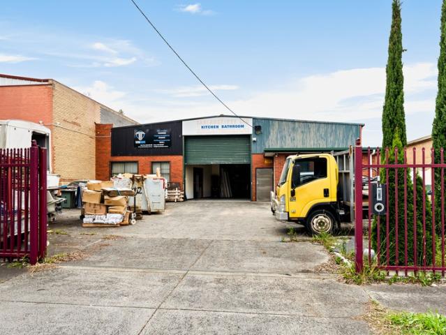 Warehouse for rent in Camerons Creek, Victoria