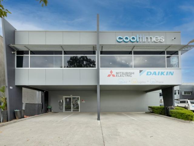 Warehouse for rent in Toombul, Queensland