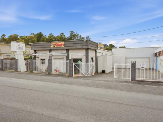 Warehouse for rent in Launceston, Tasmania