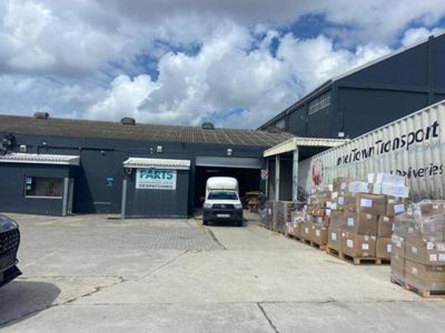 Commercial for rent in Port Elizabeth, Eastern Cape