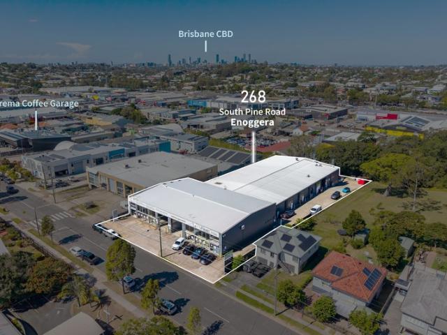 Warehouse for rent in Toombul, Queensland