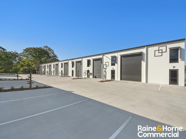Warehouse for rent in Toombul, Queensland