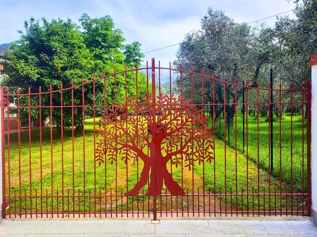 Villa Indipendente in affitto a Ripa, Seravezza