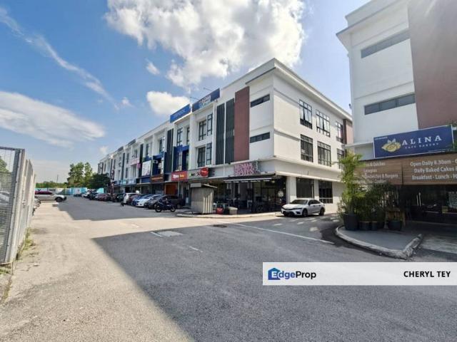 Shop for sale in Bukit Ledang, Johor