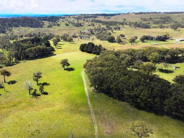 House And Land for sale in Uralla