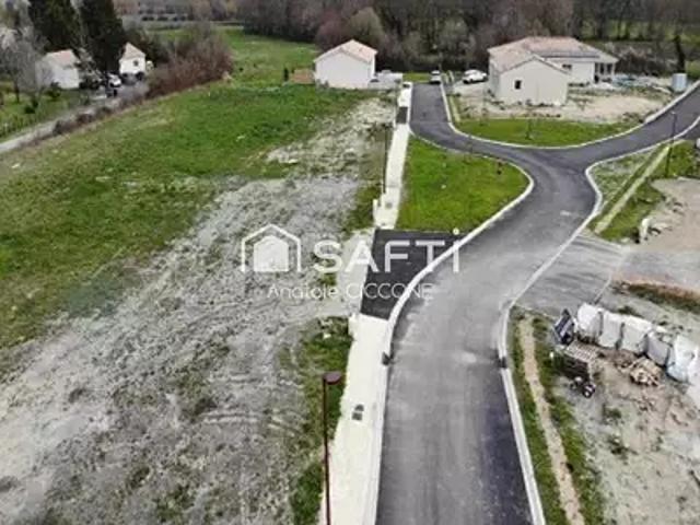 Terrain vente à Lesparre-Médoc, Vertheuil