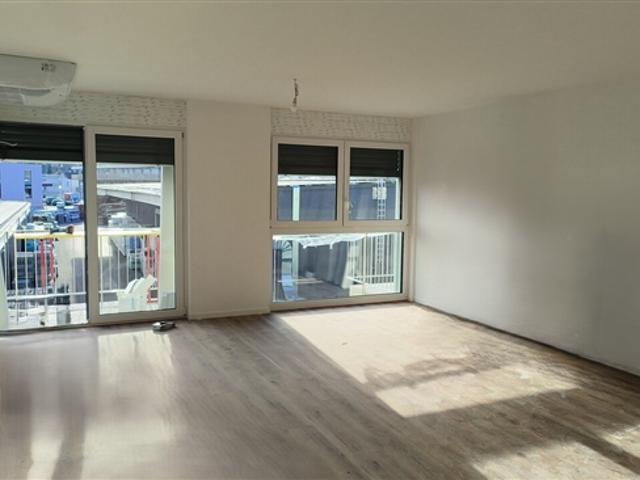 Büro kaufen in Echandens, Waadt