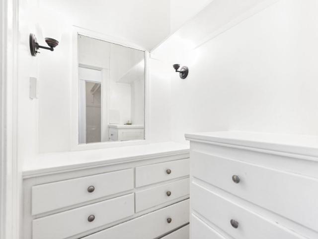 Apartment for rent in Canoga Park, California