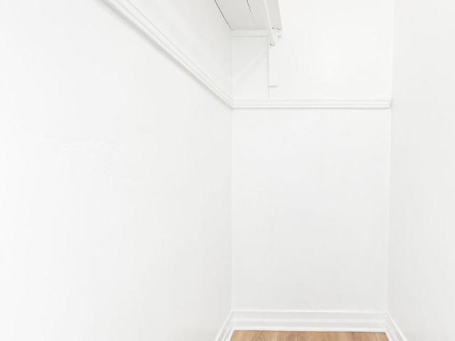 Apartment for rent in Canoga Park, California