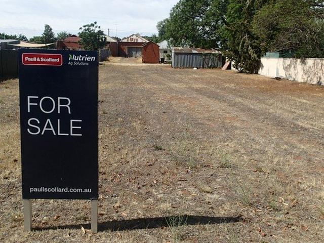 Land for sale in Oaklands, New South Wales