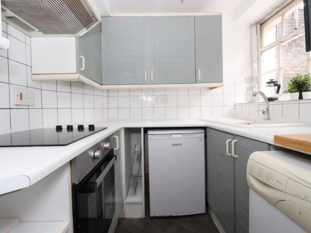 Room for rent in Mile End, Greater London