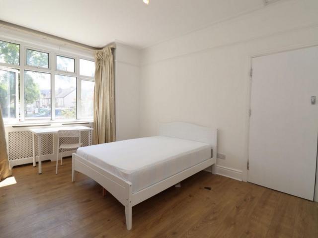 Room for rent in London Borough of Hounslow, Greater London