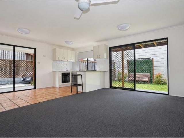 Apartment for rent in Labrador, Gold Coast City
