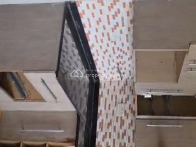 Flat for sale in Surulere , Surulere