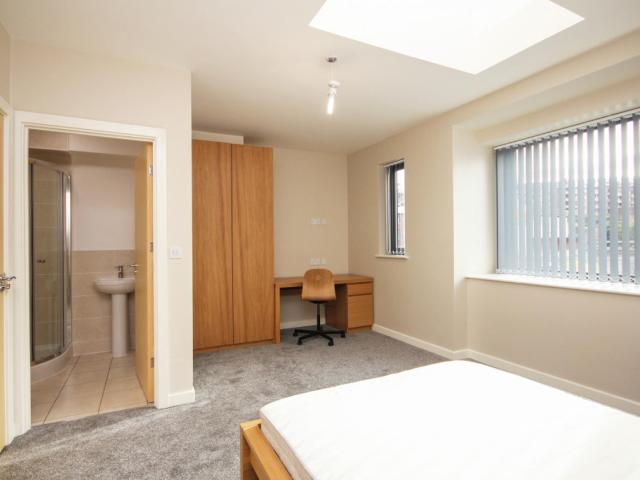 Apartment for rent in Saint Vincent's, Netherthorpe