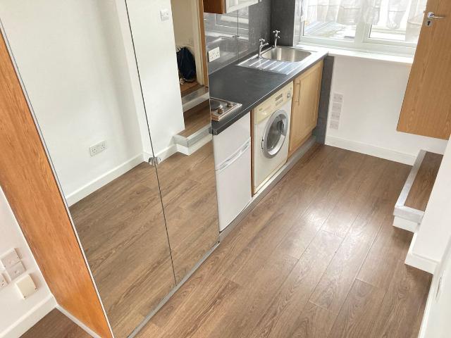 Studio for rent in London Borough of Ealing, Greater London