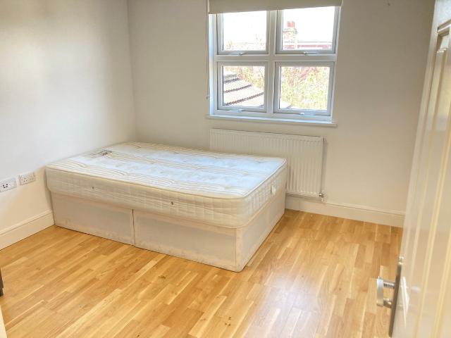 Room for rent in London Borough of Ealing, Hanwell