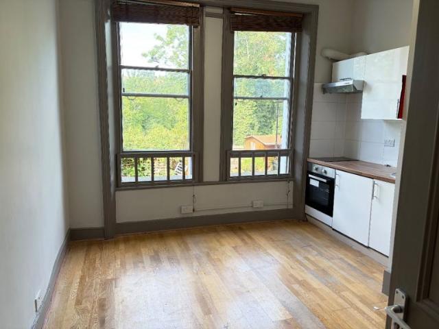 Studio for rent in Kilburn, Greater London