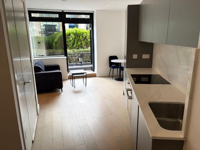 Apartment for rent in London Borough of Ealing, Greater London