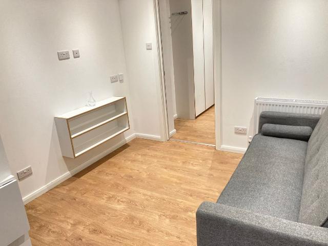 Apartment for rent in London Borough of Ealing, Greater London