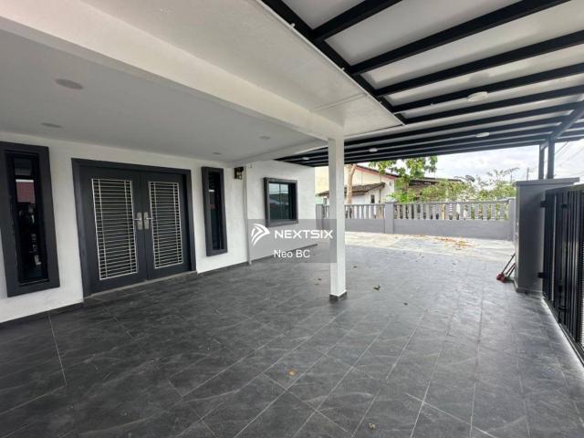 Shop for sale in Ulu Tiram, Johor