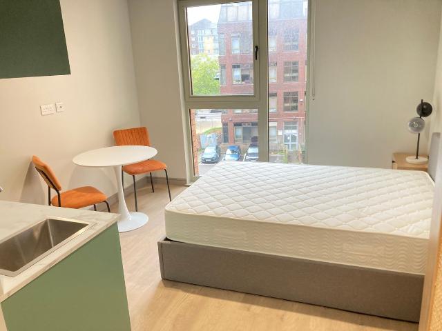 Studio for rent in London Borough of Hounslow, Feltham
