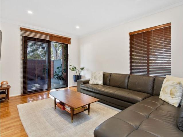 Apartment for rent in Attadale, Western Australia