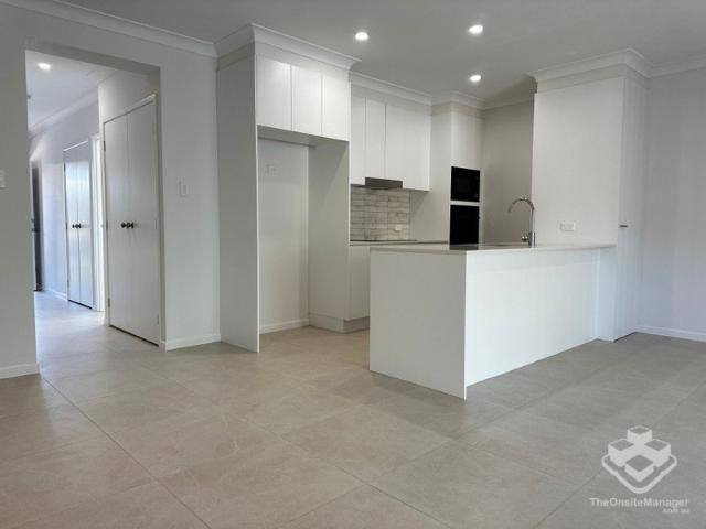 Townhouse for rent in Toombul, Queensland