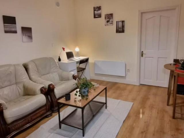 Apartment to rent in Bluebell, North Tipperary