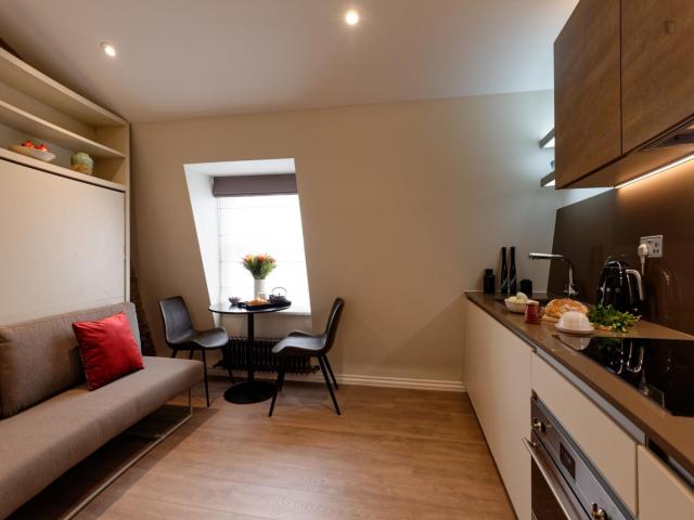 Apartment for rent in Marylebone, Greater London