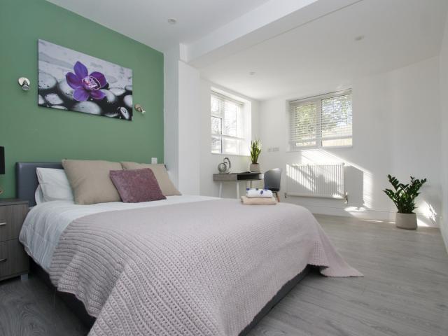 Room for rent in London Borough of Ealing, Greater London