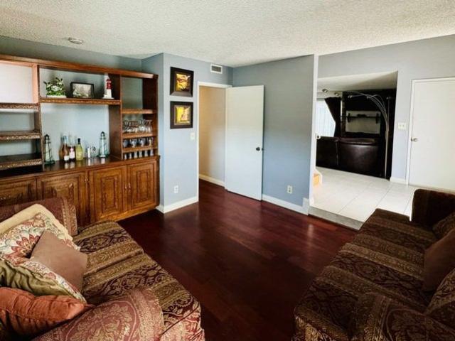 Room for rent in La Palma, California