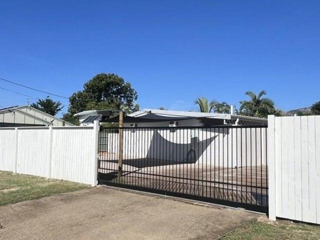 Flat for sale in Aitkenvale