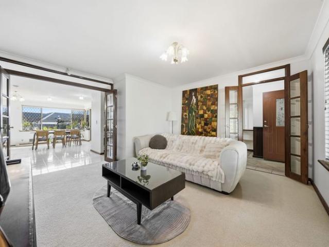 House for rent in High Wycombe, Western Australia