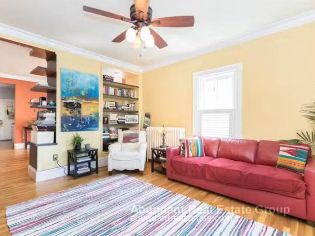 House for rent in Somerville