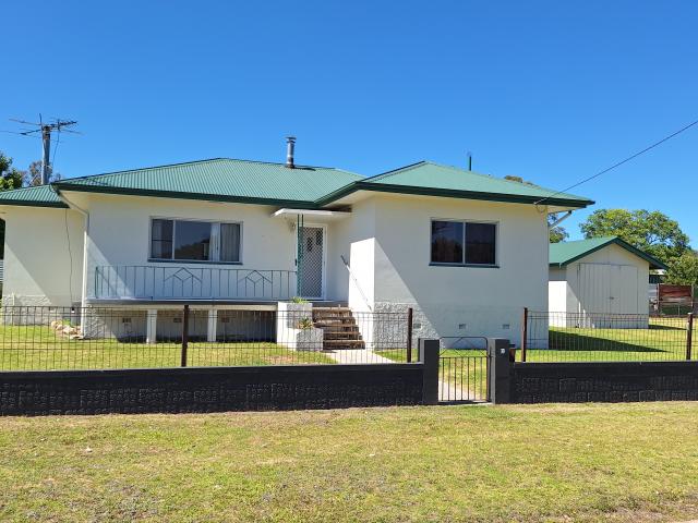 House for sale in Stanthorpe, Queensland