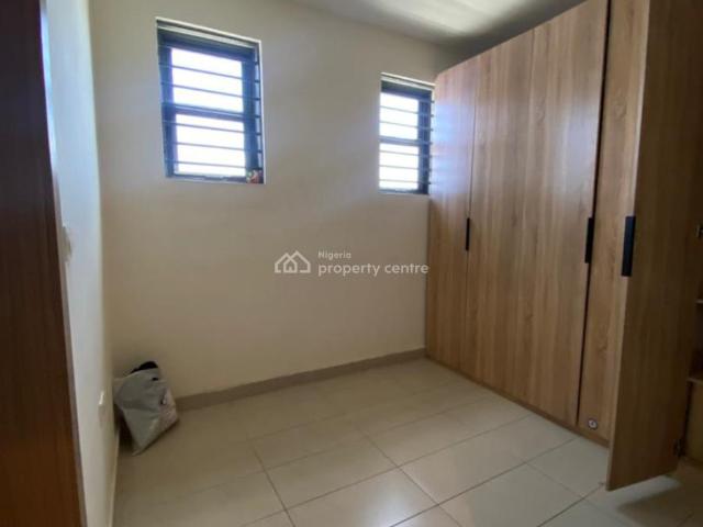 Flat for sale in Eti Osa, Lagos