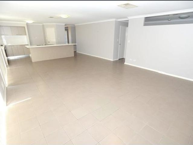 House for rent in Success, Western Australia