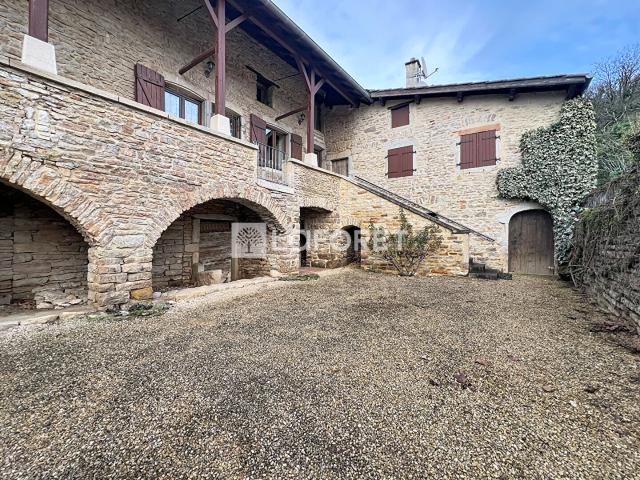 Maison vente à Mâcon, Verzé