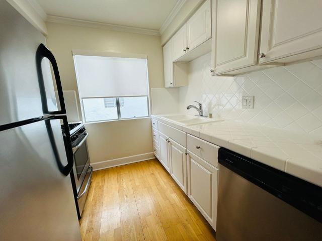 Apartment for rent in Canoga Park, California