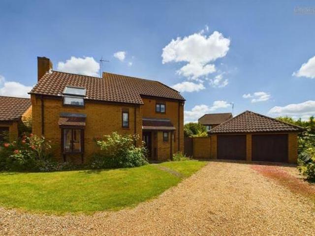 House for sale in Hampton Green, Cambridgeshire