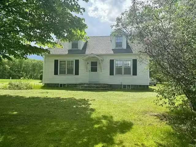 House for rent in Marshfield