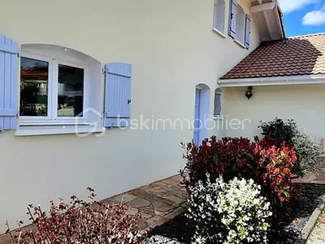 Maison vente à Saint-Julien-en-Genevois, Vétraz-monthoux