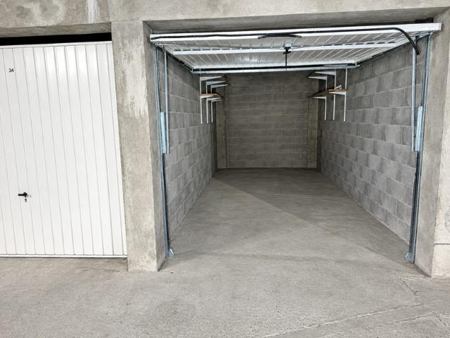 Garage vente à Vétraz-Monthoux, Haute-Savoie