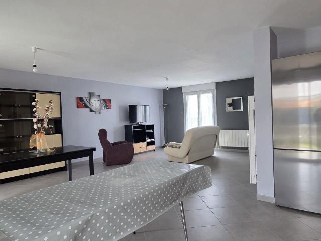 Maison vente à Cholet, Vezins
