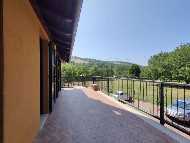Appartamento in affitto a Colline Matildiche, Re