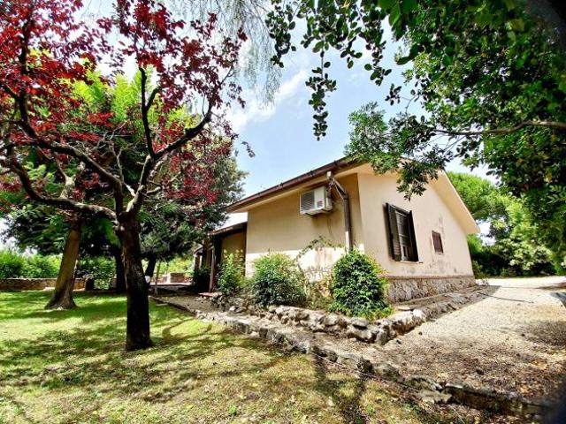 Villa Indipendente in vendita a Itri, Lazio