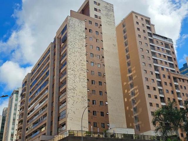Apartamento venda em Região Geográfica Imediata do Distrito Federal, Região Integrada de Desenvolvimento do Distrito Federal e Entorno