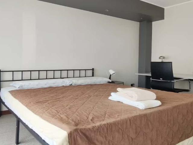 Appartamento in affitto a Isola Rosa, Trezzano Sul Naviglio