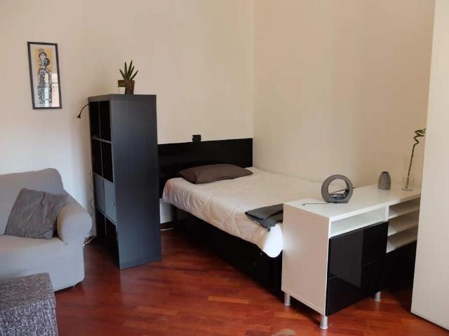 Appartamento in affitto a Municipio 4, Milano